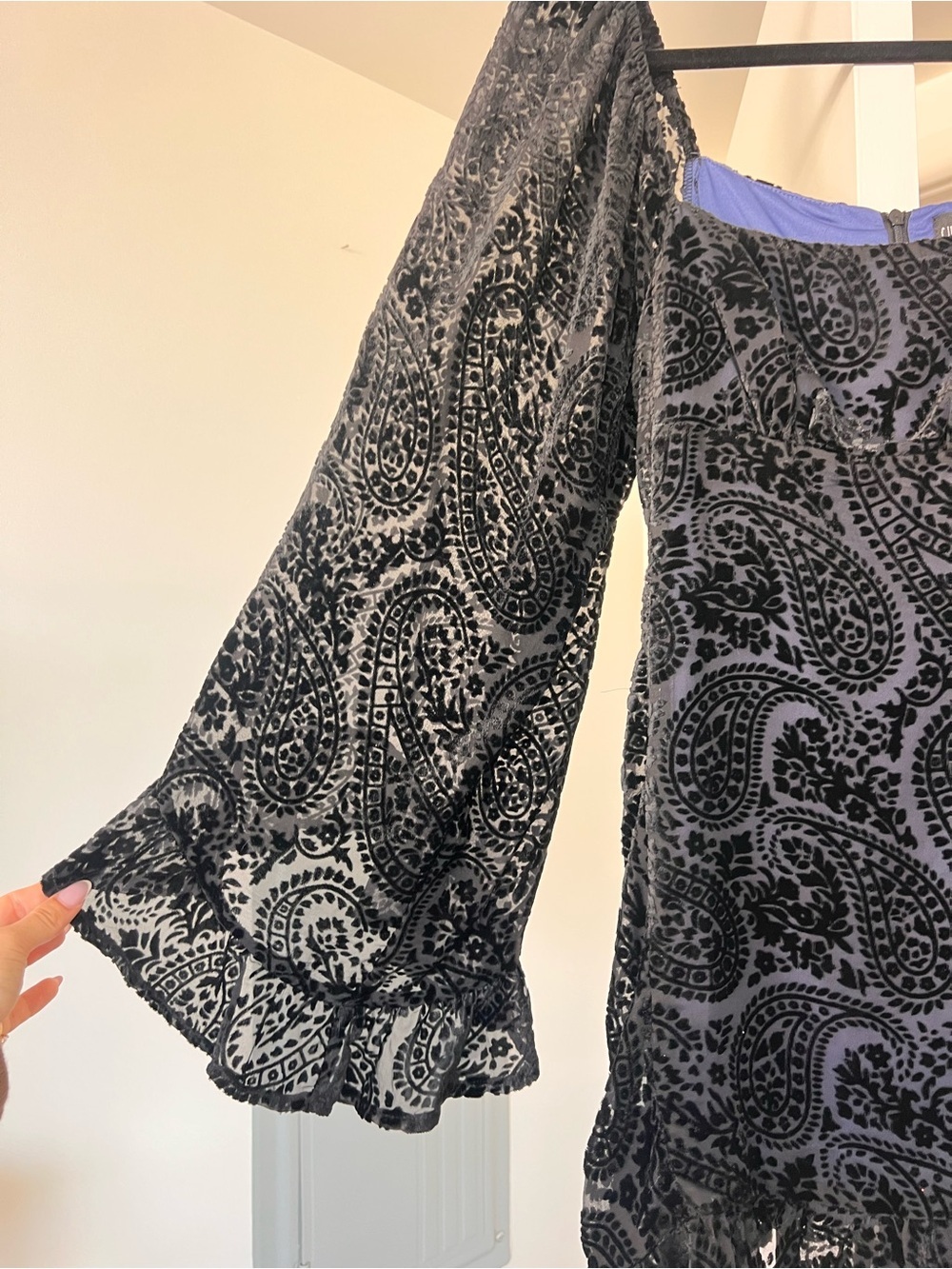 Current Mood Paisley Bell Sleeve Square Neck Mini Dress Black/Blue Sz S - Picture 2 of 9
